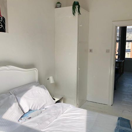 New! Seaside Central Scarborough Apartment Esterno foto