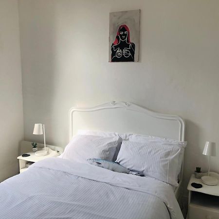 New! Seaside Central Scarborough Apartment Esterno foto