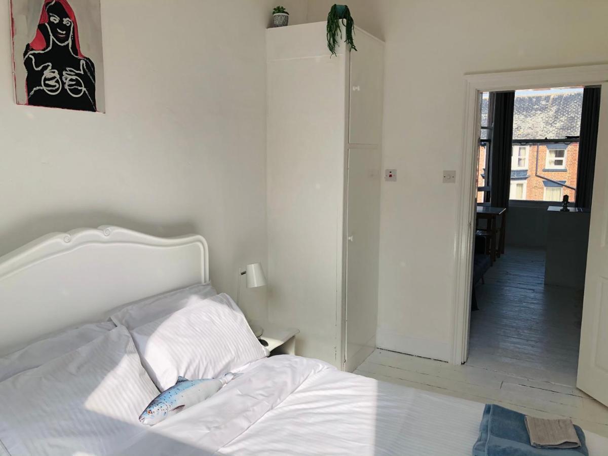 New! Seaside Central Scarborough Apartment Esterno foto