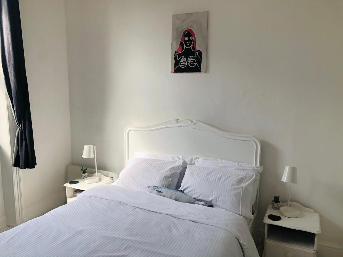 New! Seaside Central Scarborough Apartment Esterno foto