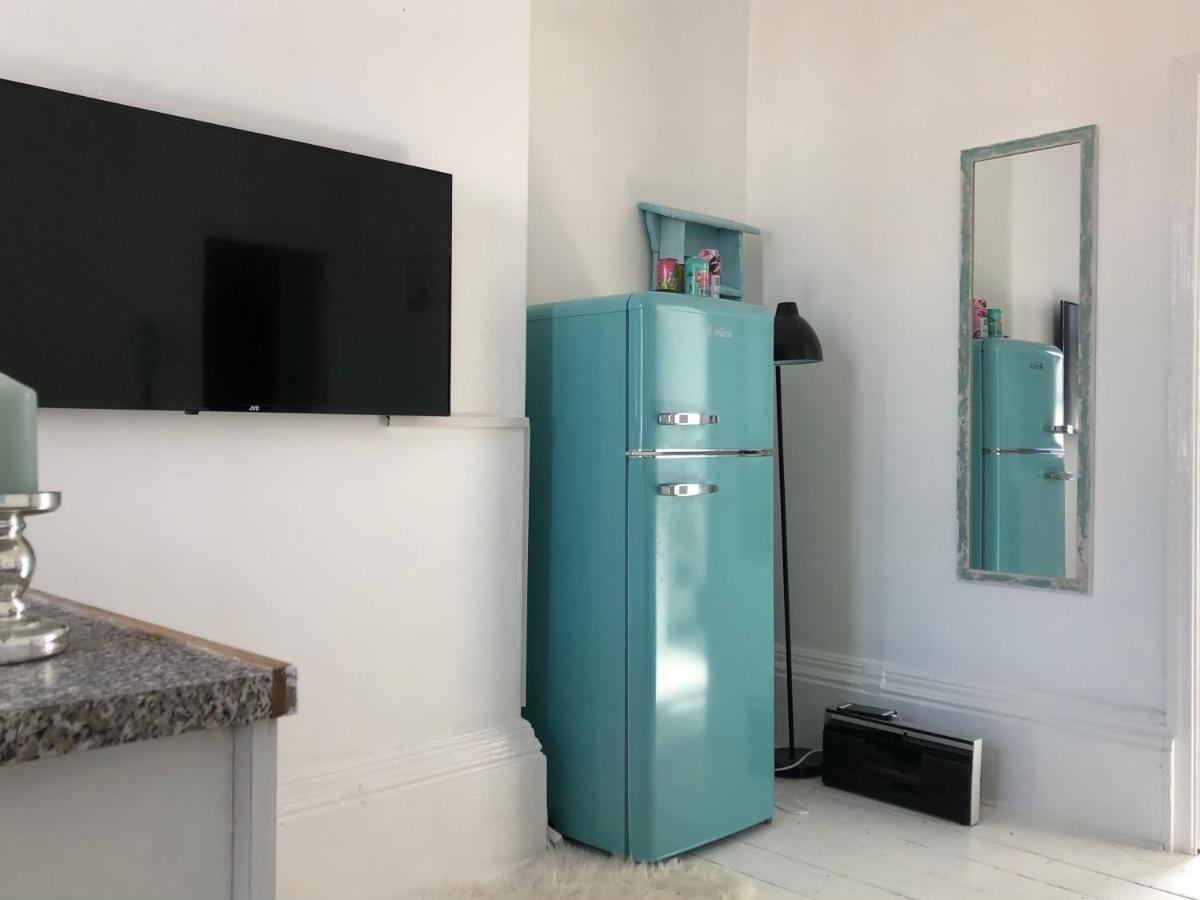 New! Seaside Central Scarborough Apartment Esterno foto